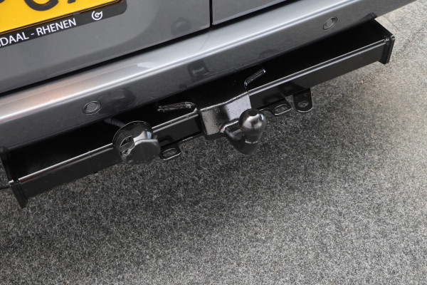 Mercedes-Benz Sprinter 317 CDI Automaat L2H2 3-Zits, Camera, Airco, Cruise, Apple Carplay, DAB, PDC, Trekhaak, 18''