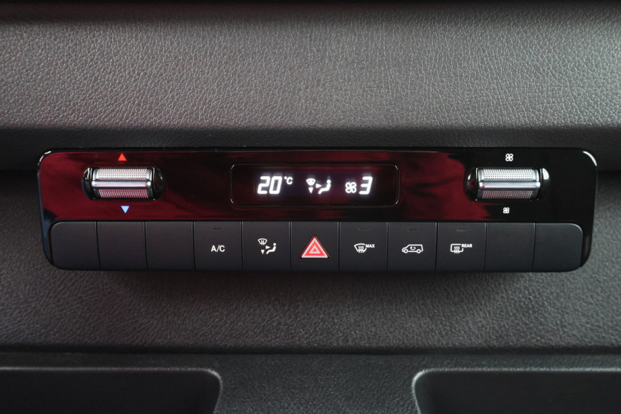 Mercedes-Benz Sprinter 317 CDI Automaat L2H2 3-Zits, Camera, Airco, Cruise, Apple Carplay, DAB, PDC, Trekhaak, 18''