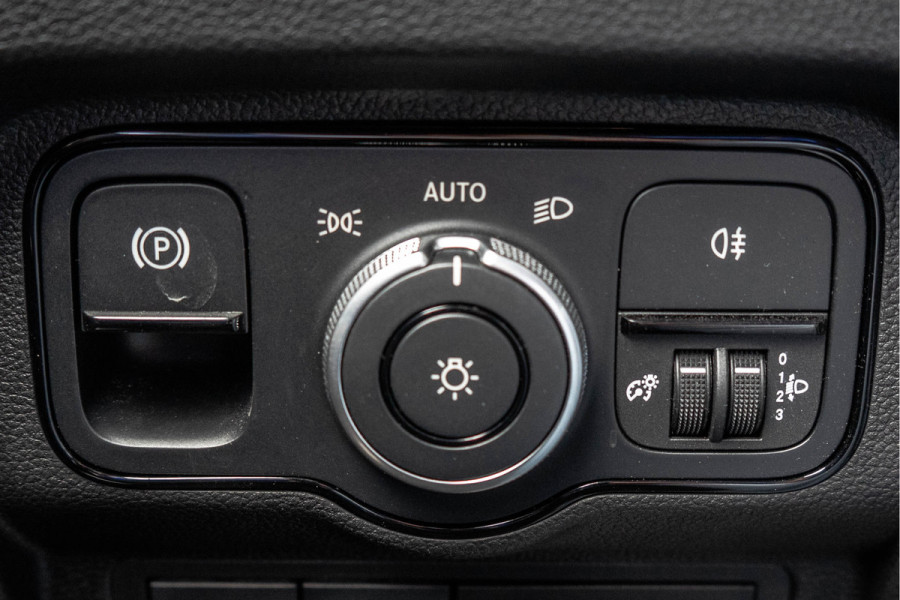 Mercedes-Benz Citan 1.5CDI | 110PK | Automaat | LED | Carplay | V+A Camera | Cruise | Airco | Trekhaak