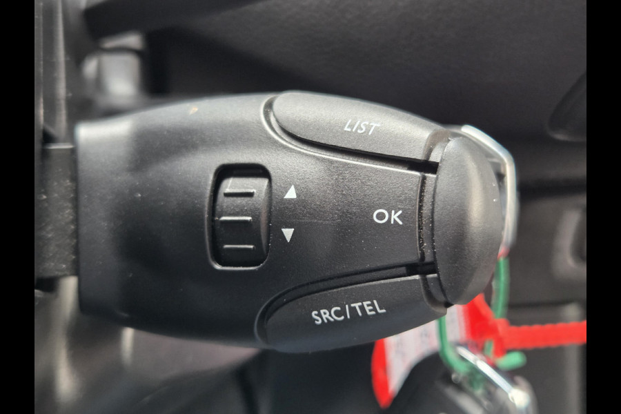 Peugeot e-Expert EV L2 75 kWh Airco Cruisecontrol Achteruitrijcamera