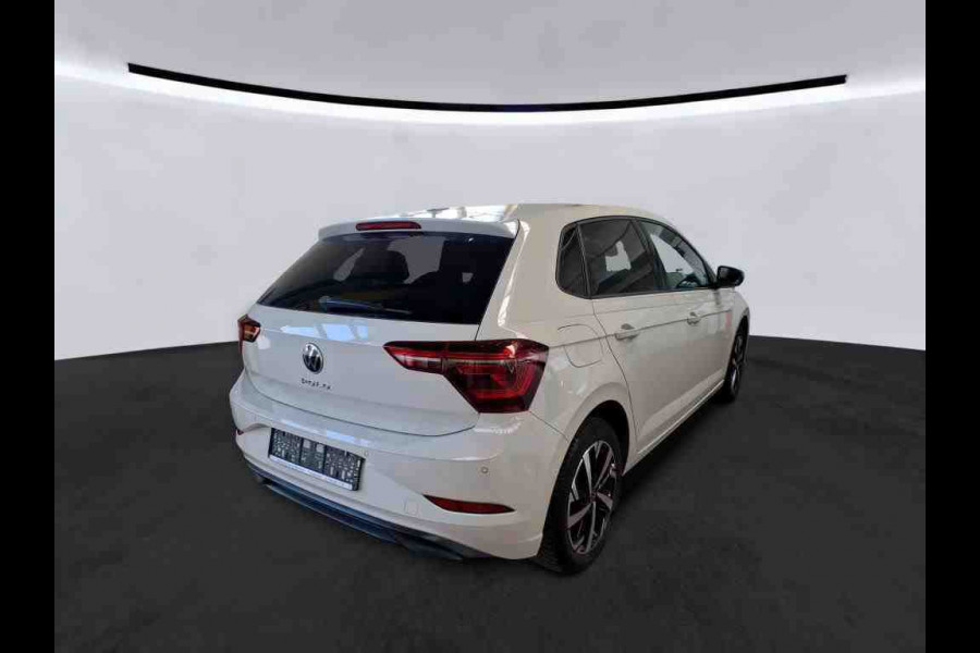 Volkswagen Polo 1.0 MPI Life * iQ Light * Beats Audio * Camera * Stoelverwarming *