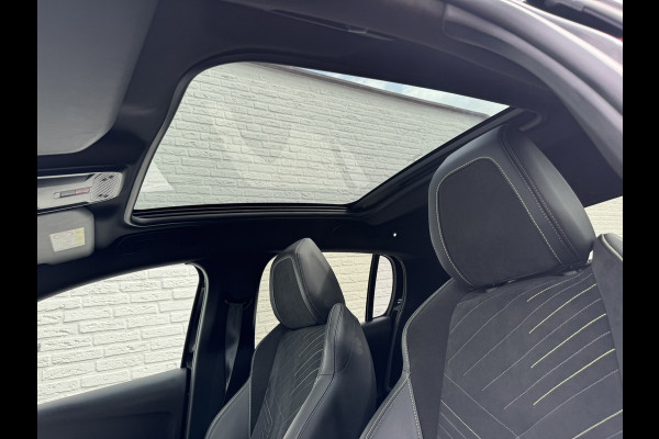 Peugeot 208 Hybrid 136 e-DCS6 GT Panorama 360 Camera Navigatie Carplay DAB Dodehoek Keyless