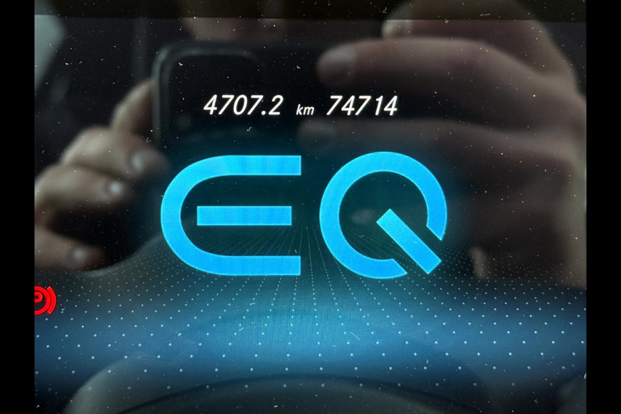 Mercedes-Benz EQC 400 4MATIC Business Solution Luxury 80 kWh SOH 94,7%, Leer, Carplay, Adap.cruise