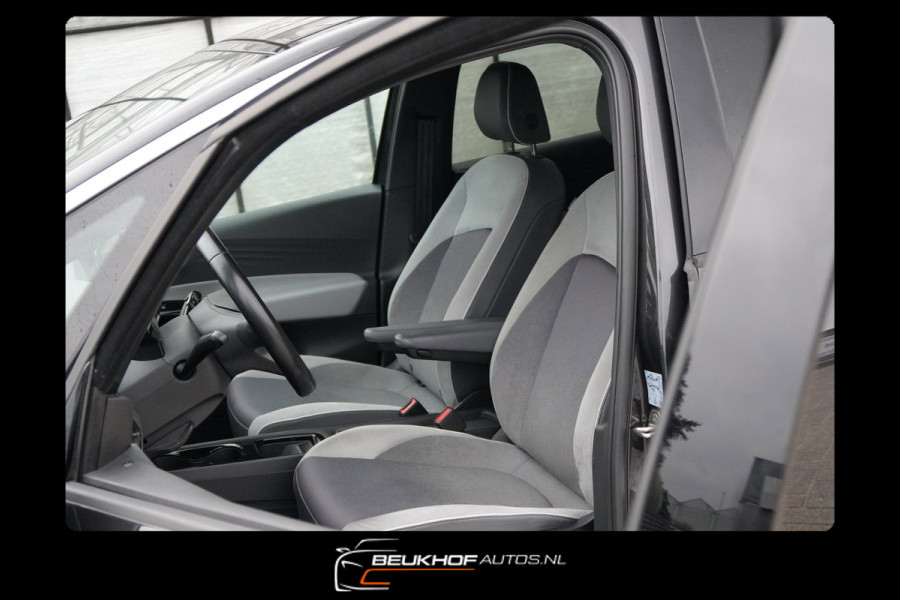 Volkswagen ID.3 First Plus 58 kWh Trekhaak Carplay Soh 92.4%