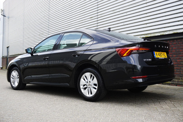 Škoda Octavia 1.0 e-TSI Business Edition/DSG-7/Dealeronderhouden /1e Eigenaar.