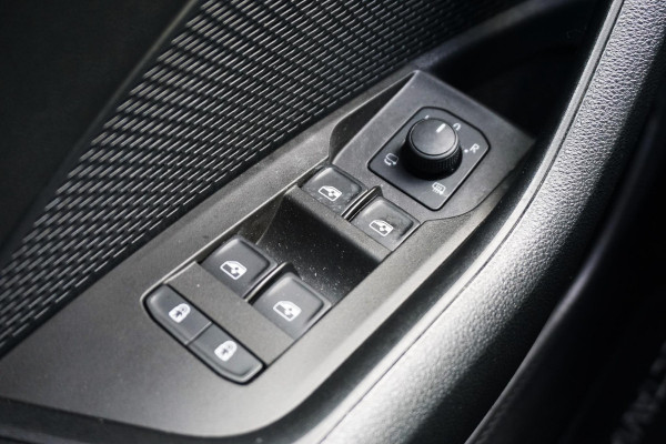 Škoda Octavia 1.0 e-TSI Business Edition/DSG-7/Dealeronderhouden /1e Eigenaar.