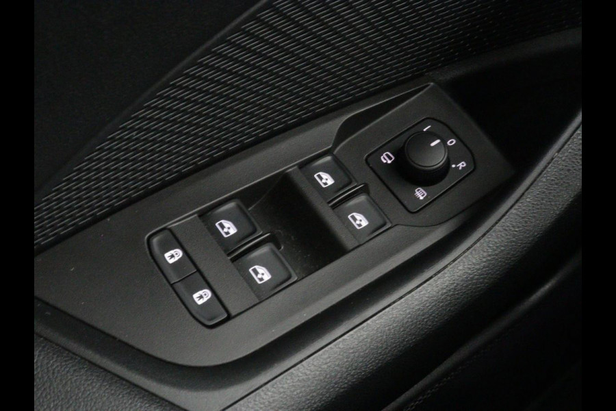 Škoda Octavia 1.4 TSI iV PHEV Sportline Business | SOH 96% | Trekhaak | Stoelverwarming | Camera | Carplay | Navigatie