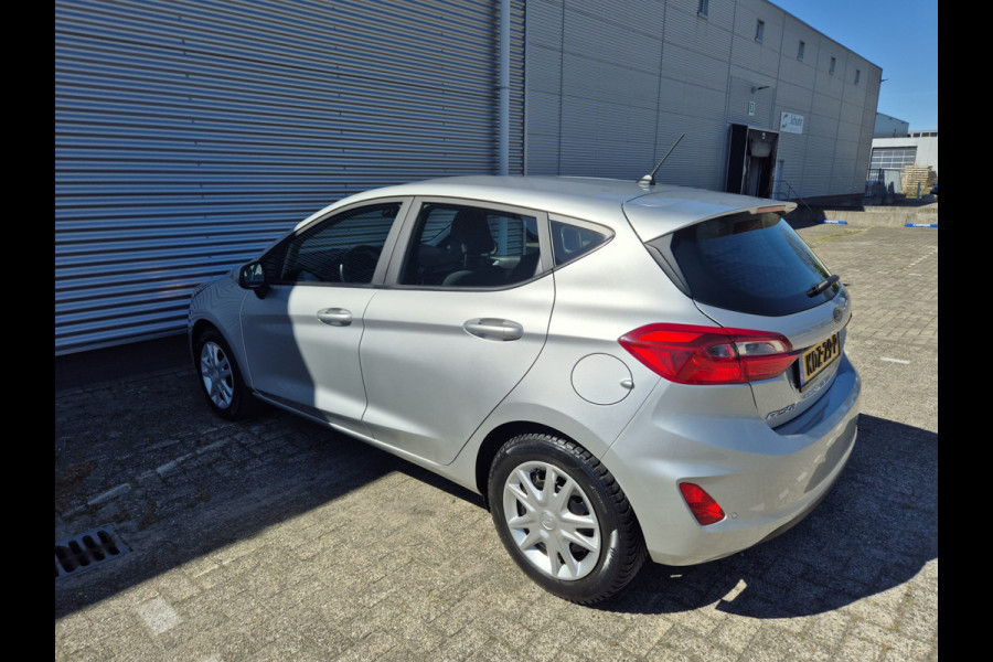 Ford Fiesta 1.1 Trend,Airco,cruise,navigatie,stoel/stuur/voorraam verwarming,android.