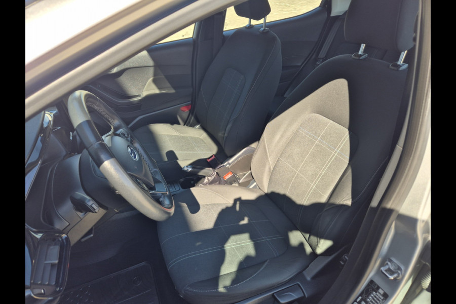Ford Fiesta 1.1 Trend,Airco,cruise,navigatie,stoel/stuur/voorraam verwarming,android.