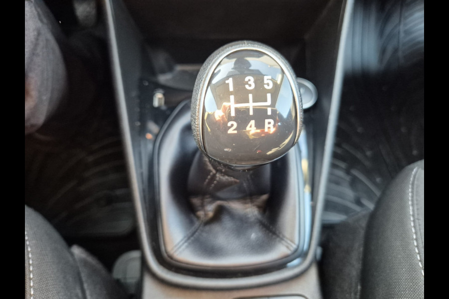 Ford Fiesta 1.1 Trend,Airco,cruise,navigatie,stoel/stuur/voorraam verwarming,android.