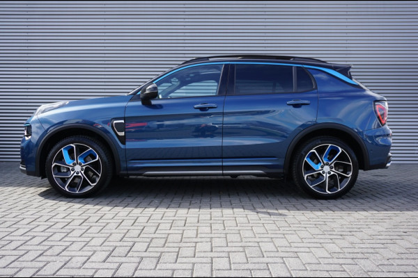 Lynk & Co 01 262 PK Plug in Hybrid | 26.631 KM!! | 360° CAM. | ZWARTE HEMEL