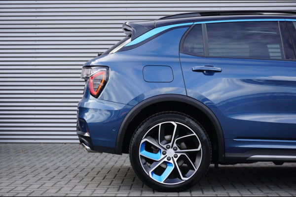 Lynk & Co 01 262 PK Plug in Hybrid | 26.631 KM!! | 360° CAM. | ZWARTE HEMEL