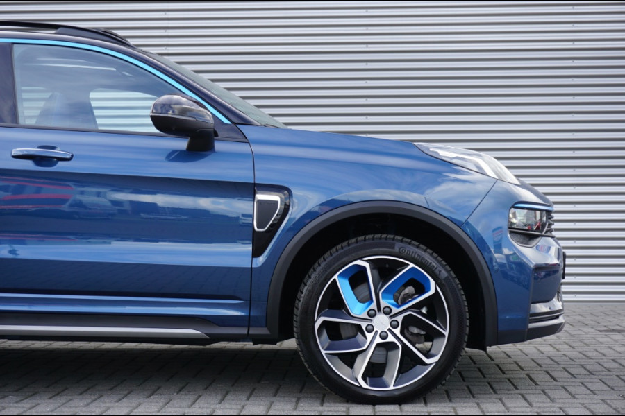 Lynk & Co 01 262 PK Plug in Hybrid | 26.631 KM!! | 360° CAM. | ZWARTE HEMEL