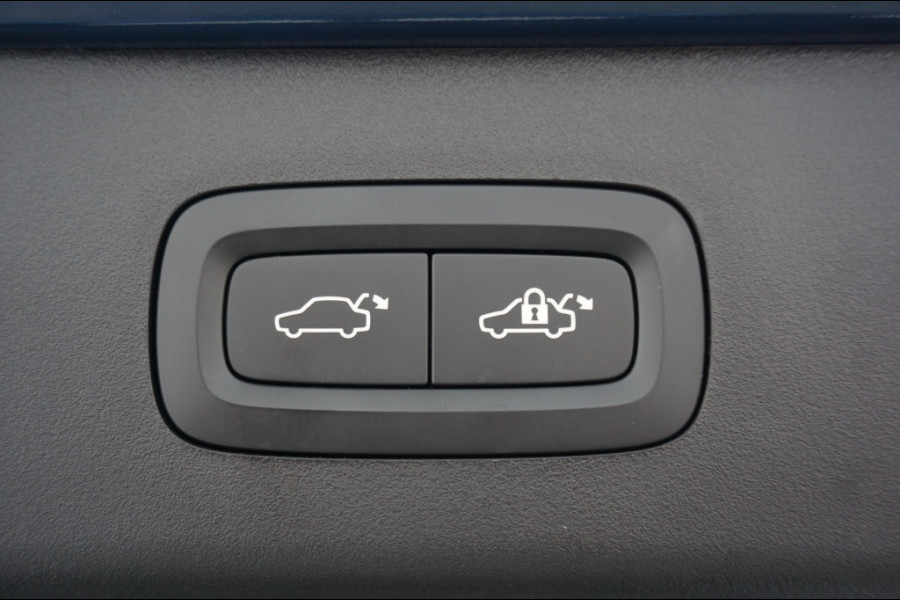 Lynk & Co 01 262 PK Plug in Hybrid | 26.631 KM!! | 360° CAM. | ZWARTE HEMEL