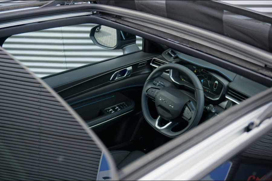 Lynk & Co 01 262 PK Plug in Hybrid | 26.631 KM!! | 360° CAM. | ZWARTE HEMEL