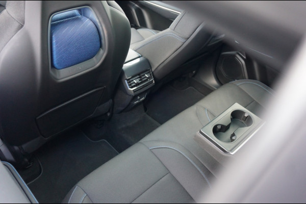 Lynk & Co 01 262 PK Plug in Hybrid | 26.631 KM!! | 360° CAM. | ZWARTE HEMEL