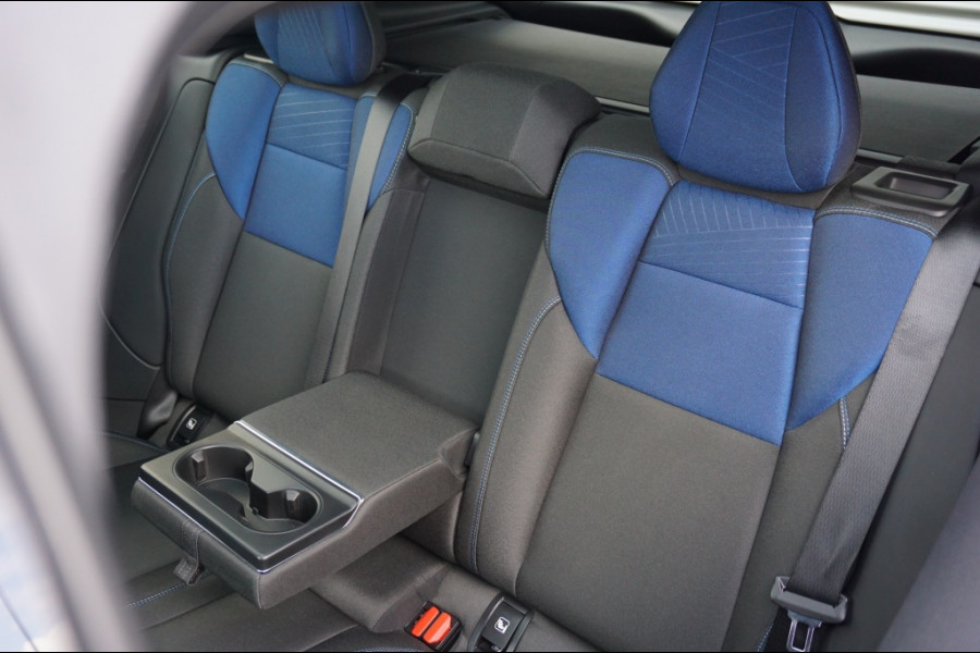 Lynk & Co 01 262 PK Plug in Hybrid | 26.631 KM!! | 360° CAM. | ZWARTE HEMEL