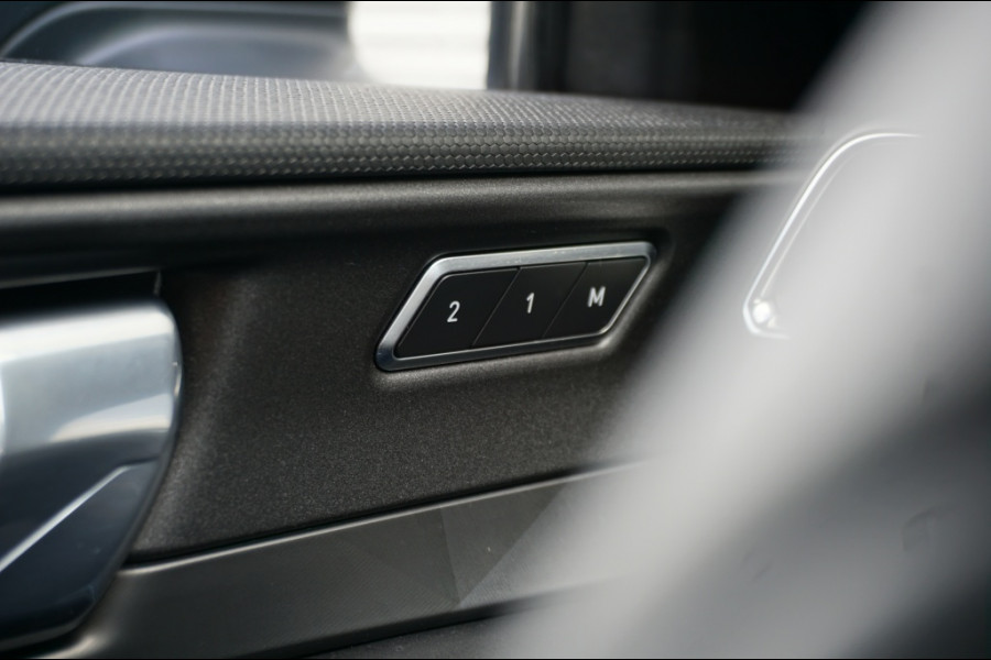 Lynk & Co 01 262 PK Plug in Hybrid | 26.631 KM!! | 360° CAM. | ZWARTE HEMEL