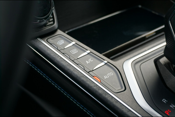 Lynk & Co 01 262 PK Plug in Hybrid | 26.631 KM!! | 360° CAM. | ZWARTE HEMEL