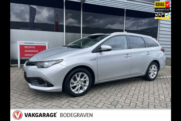 Toyota Auris 1.8 Hybrid Dynamic / camera