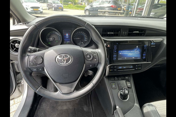 Toyota Auris 1.8 Hybrid Dynamic / camera