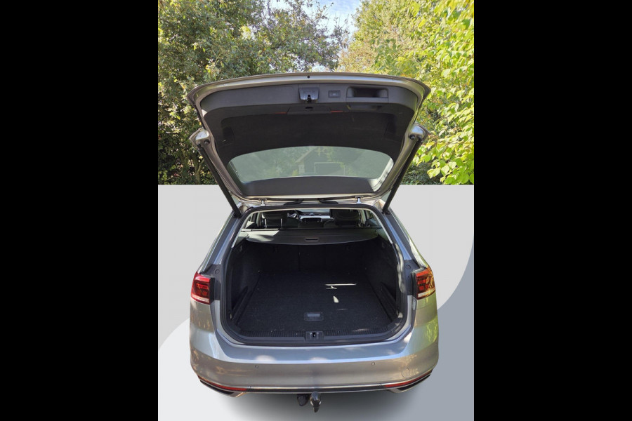 Volkswagen Passat 1.5 TSI R-Line Business + 150pk Adaptieve Cruise | Elektrische Achterklep | Stoelverwarming