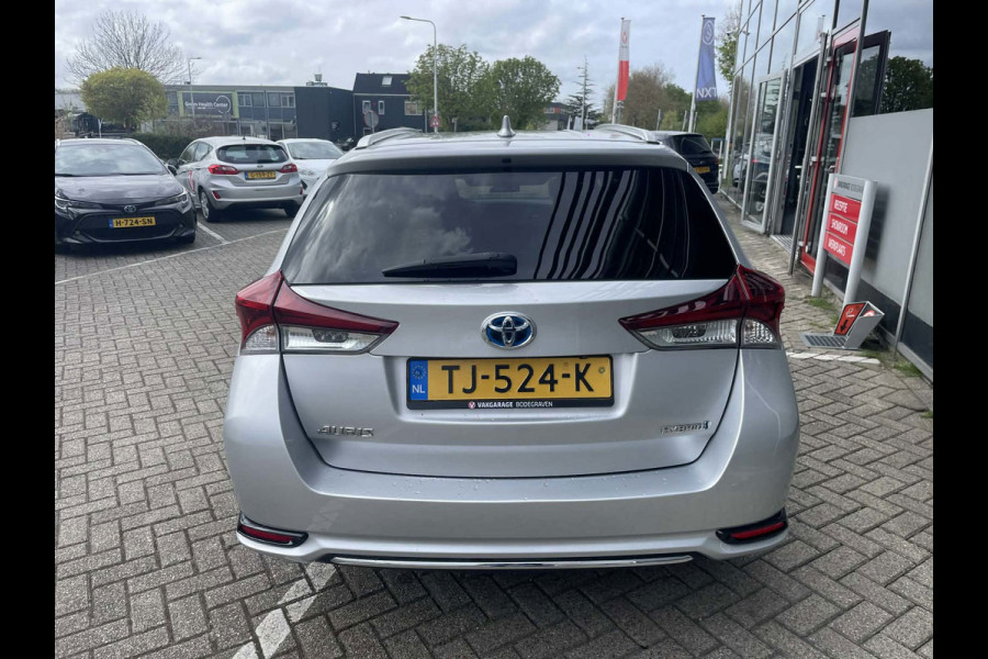 Toyota Auris 1.8 Hybrid Dynamic / camera