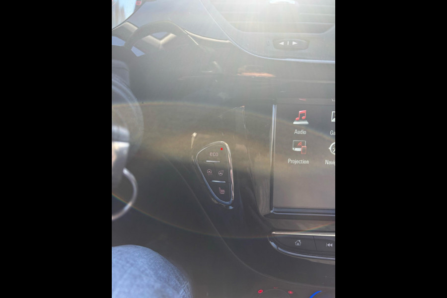 Opel Corsa 1.0 Turbo 120 Jaar Edition | 90pk | Achteruitrijcamera | Stoelverwarming | Cruise control | Grote velgen