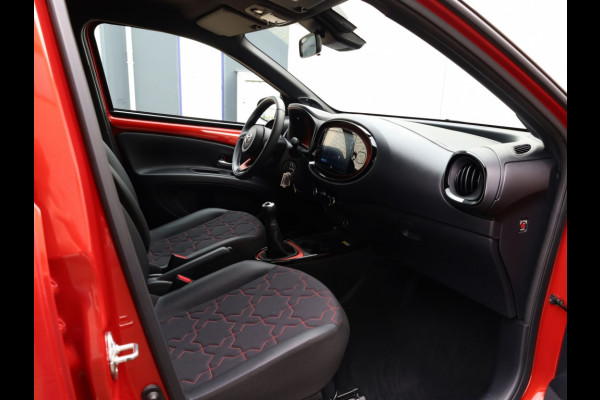 Toyota Aygo X 1.0 VVT-i MT Envy | JBL | Clima | NL-auto