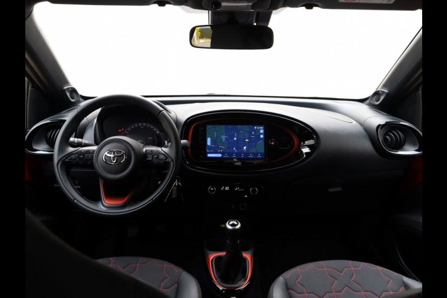 Toyota Aygo X 1.0 VVT-i MT Envy | JBL | Clima | NL-auto