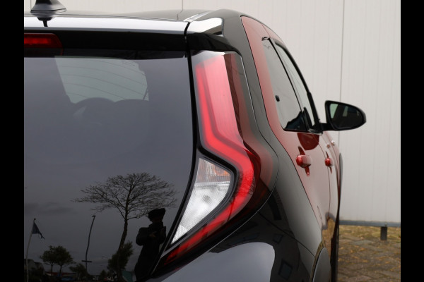 Toyota Aygo X 1.0 VVT-i MT Envy | JBL | Clima | NL-auto