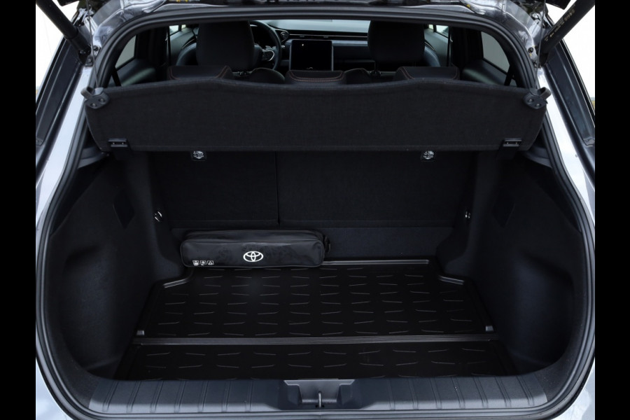 Lexus LBX Cool 2WD | Advanced Pack | Mark Levinson | 360 Camera