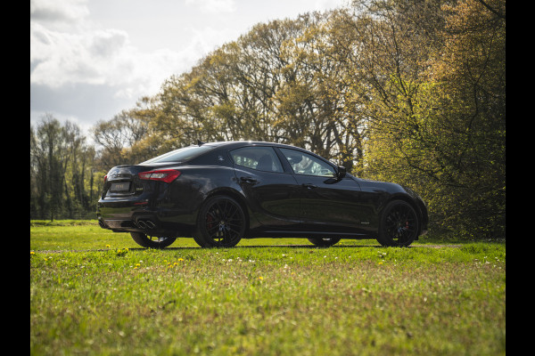 Maserati Ghibli 3.0 V6 S Q4 GranSport | Harman/Kardon | Alcantara hemel