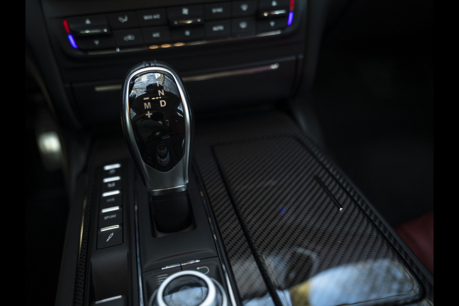Maserati Ghibli 3.0 V6 S Q4 GranSport | Harman/Kardon | Alcantara hemel