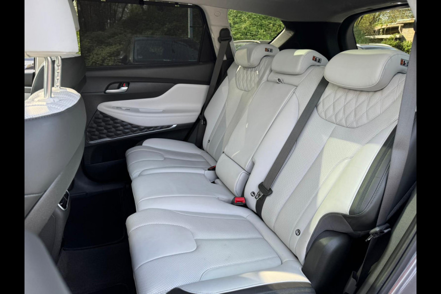 Hyundai Santa Fe 1.6 T-GDI PHEV 266PK PREMIUM LEDER/360CAMERA/NAVI/PANORAMADAK/STOELVENT.