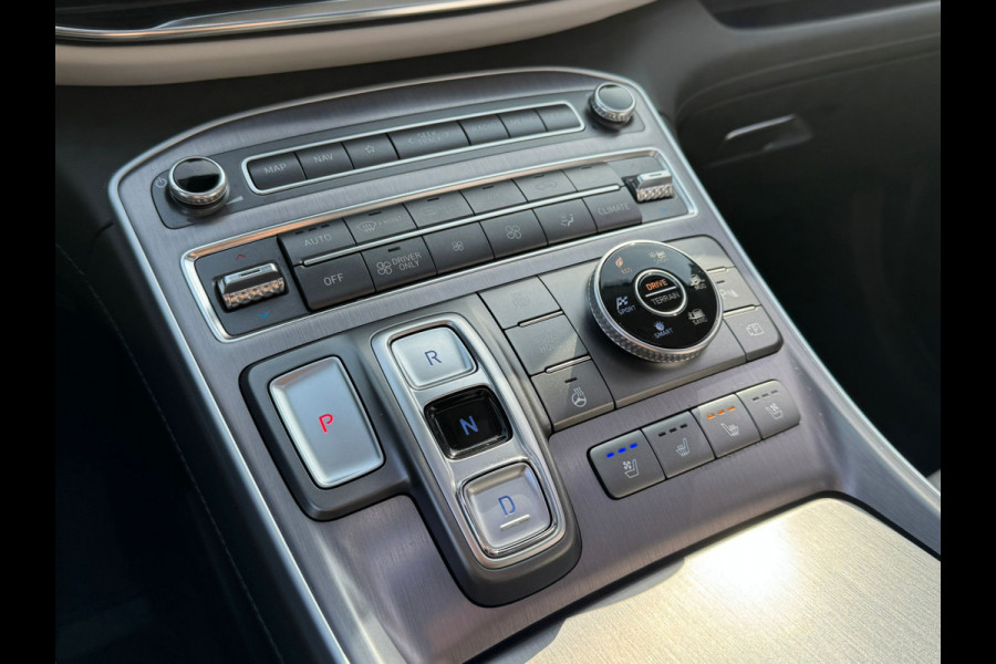 Hyundai Santa Fe 1.6 T-GDI PHEV 266PK PREMIUM LEDER/360CAMERA/NAVI/PANORAMADAK/STOELVENT.