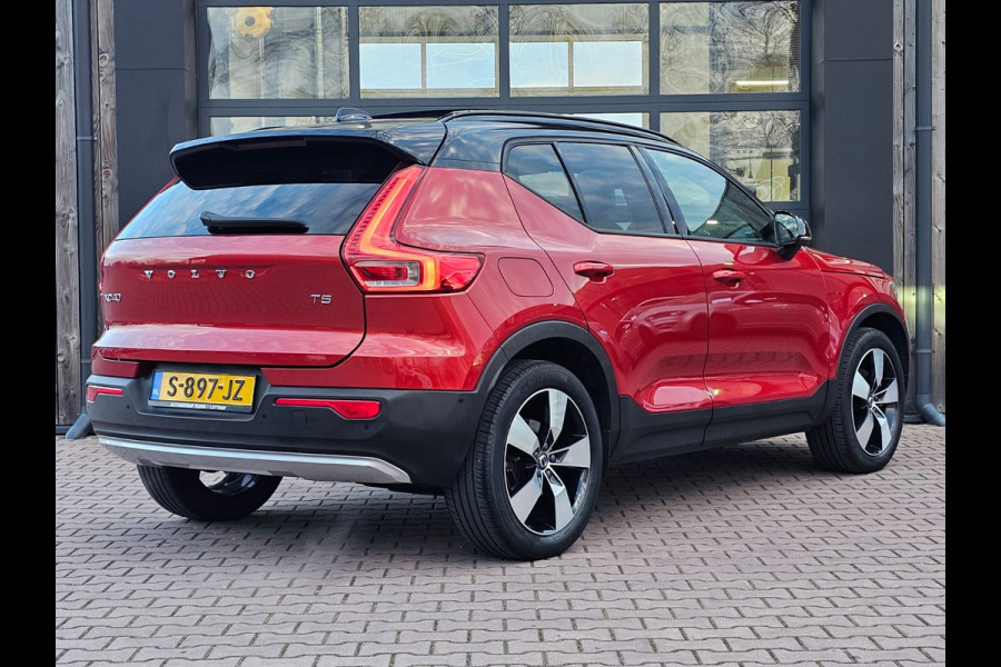 Volvo XC40 2.0 T5 AWD R-Design Intro Edition | Pano | Trekhaak | Leder | Stuur - & stoelverwarming | Blis | App-connect | Elektr. verstelbare stoelen | Elek. achterklep | 360 camera |