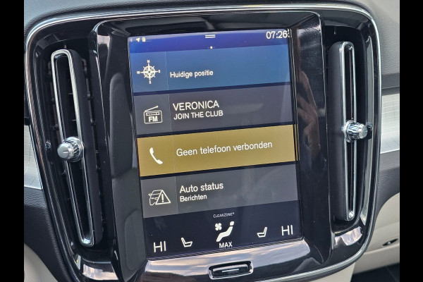 Volvo XC40 2.0 T5 AWD R-Design Intro Edition | Pano | Trekhaak | Leder | Stuur - & stoelverwarming | Blis | App-connect | Elektr. verstelbare stoelen | Elek. achterklep | 360 camera |