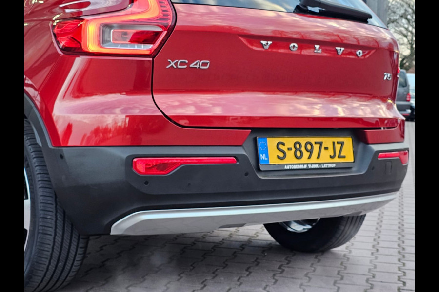 Volvo XC40 2.0 T5 AWD R-Design Intro Edition | Pano | Trekhaak | Leder | Stuur - & stoelverwarming | Blis | App-connect | Elektr. verstelbare stoelen | Elek. achterklep | 360 camera |