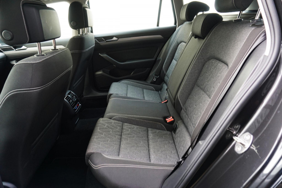 Volkswagen Passat Variant 1.5 TSI Business/Dealeronderhouden/ERGO stoelen/ Camera