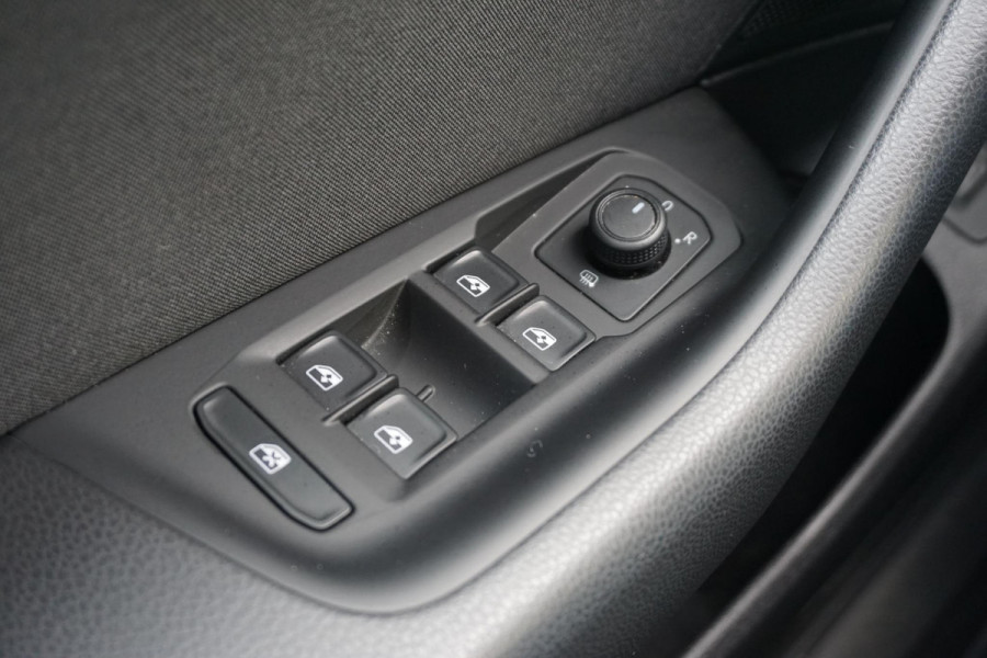 Volkswagen Passat Variant 1.5 TSI Business/Dealeronderhouden/ERGO stoelen/ Camera