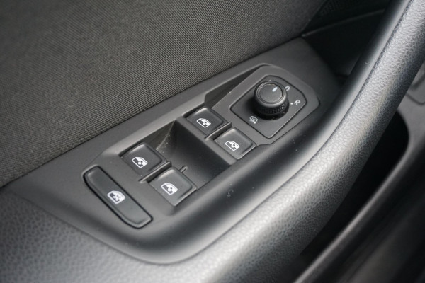 Volkswagen Passat Variant 1.5 TSI Business/Dealeronderhouden/ERGO stoelen/ Camera