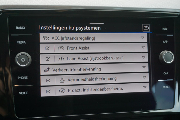 Volkswagen Passat Variant 1.5 TSI Business/Dealeronderhouden/ERGO stoelen/ Camera