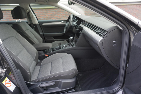 Volkswagen Passat Variant 1.5 TSI Business/Dealeronderhouden/ERGO stoelen/ Camera