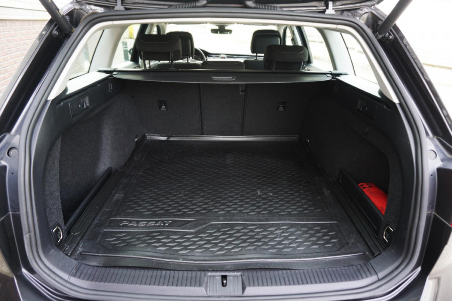 Volkswagen Passat Variant 1.5 TSI Business/Dealeronderhouden/ERGO stoelen/ Camera