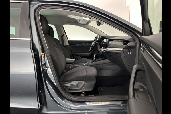 Škoda Octavia Combi 1.0 TSI Business Edition Plus (INCL-BTW) *FULL-LED | NAVI-FULLMAP | HEATED-COMFORTSEATS | DIGI-COCKPIT | CAMERA | KEYLESS | DAB | AMBIENTLIGHT | PRIVACYGLASS | ECC | CARPLAY | PDC | CRUISE | 17''ALU*