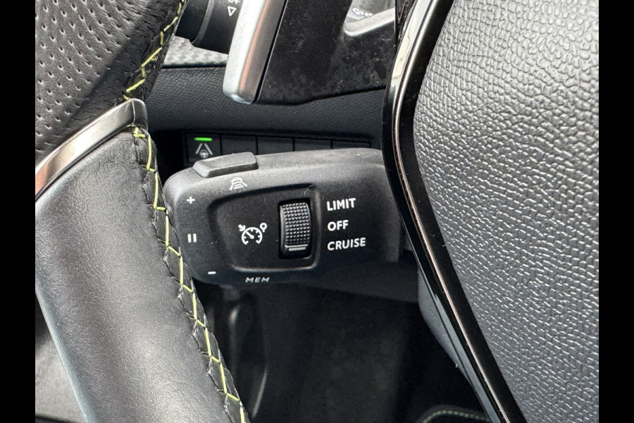 Peugeot 208 Hybrid 136 e-DCS6 GT Panorama 360 Camera Navigatie Carplay DAB Dodehoek Keyless