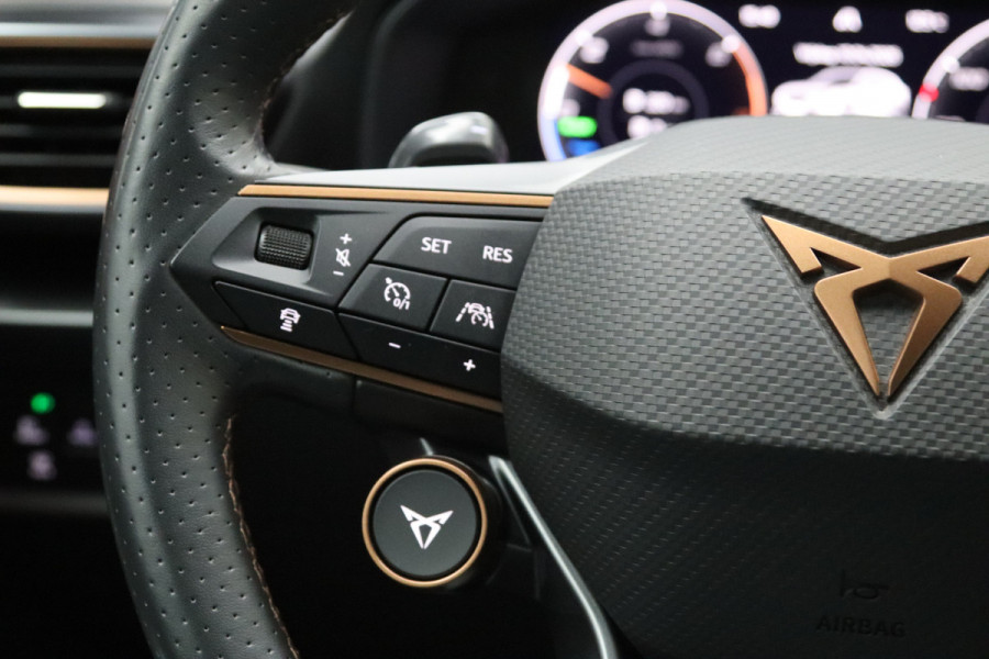 CUPRA Formentor 1.4 e-Hybrid 245 PK VZ Copper Edition PHEV, Trekhaak, Memory, Adap. Cruise Control