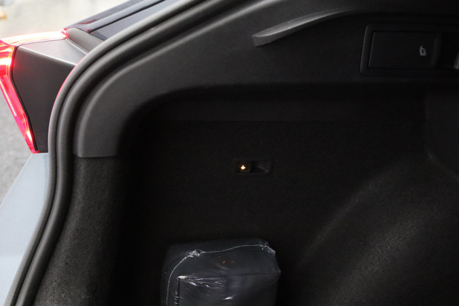 CUPRA Formentor 1.4 e-Hybrid 245 PK VZ Copper Edition PHEV, Trekhaak, Memory, Adap. Cruise Control