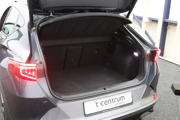 CUPRA Formentor 1.4 e-Hybrid 245 PK VZ Copper Edition PHEV, Trekhaak, Memory, Adap. Cruise Control